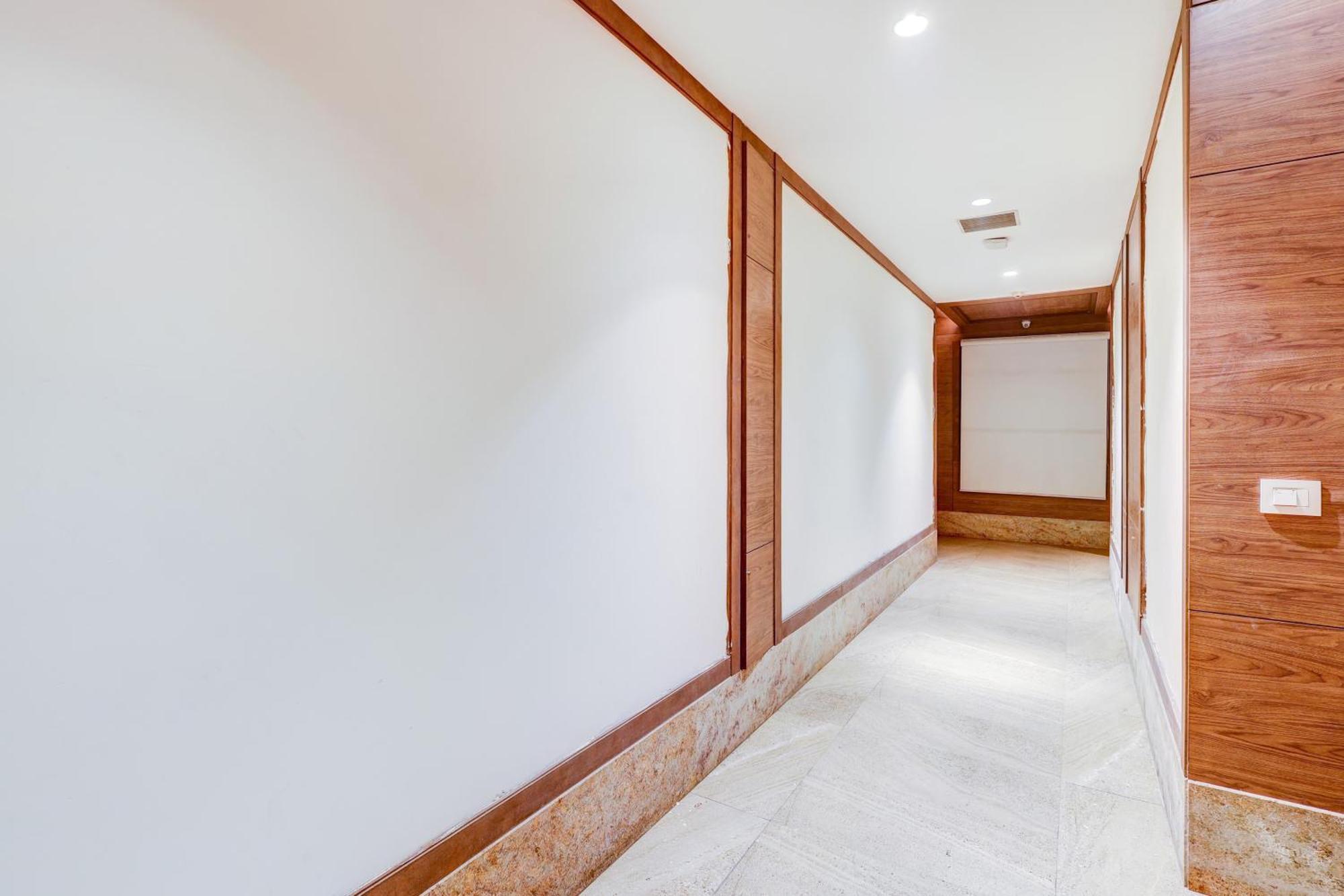 Super Townhouse Chhatarpur Near Metro Park New Delhi Bagian luar foto